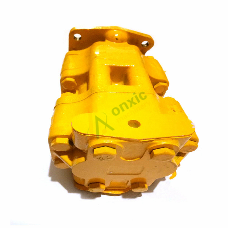 07427-72400 Komatsu Bulldozer D50A Steering Pump